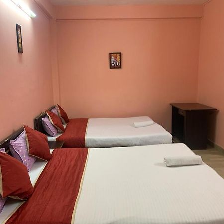 Guest House Inn Shillong Esterno foto